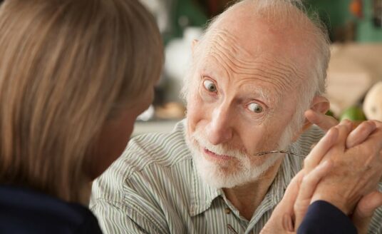 When a senior doesn't realize having dementia, it can cause issues and stress for caregivers and the senior's family.
