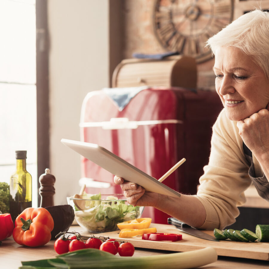 Proper plate plans can help seniors managing diabetes