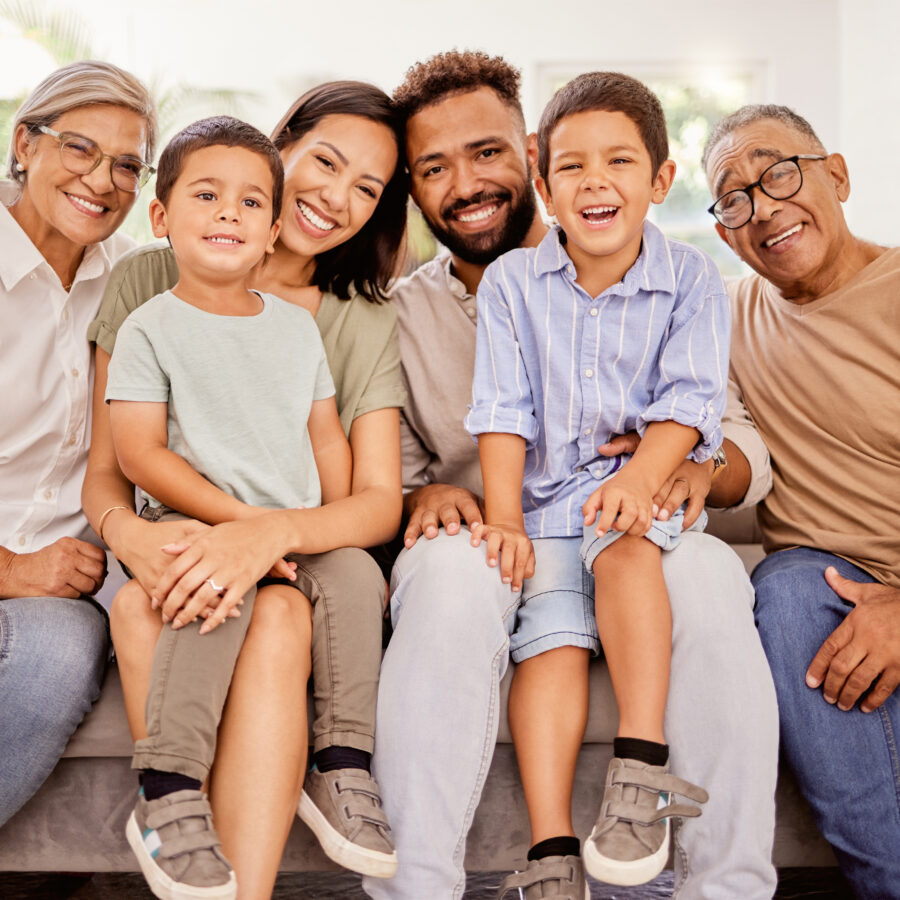 Multigenerational family with knowledge of family medical history